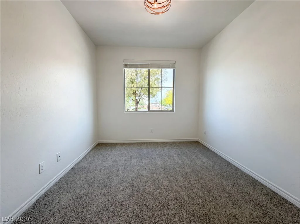 7779 Harthill Park, Las Vegas, NV 89113
