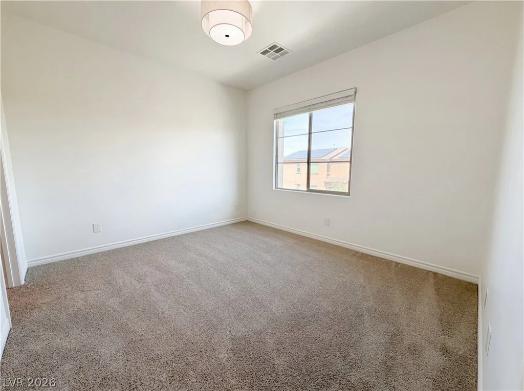 7779 Harthill Park, Las Vegas, NV 89113