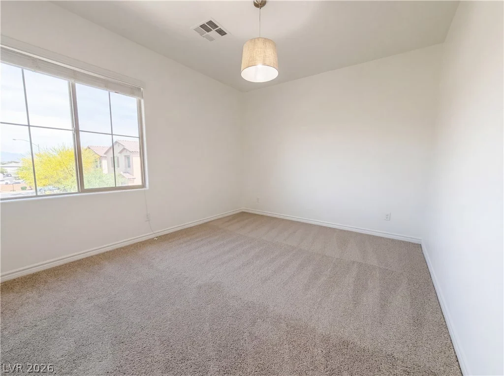 7779 Harthill Park, Las Vegas, NV 89113
