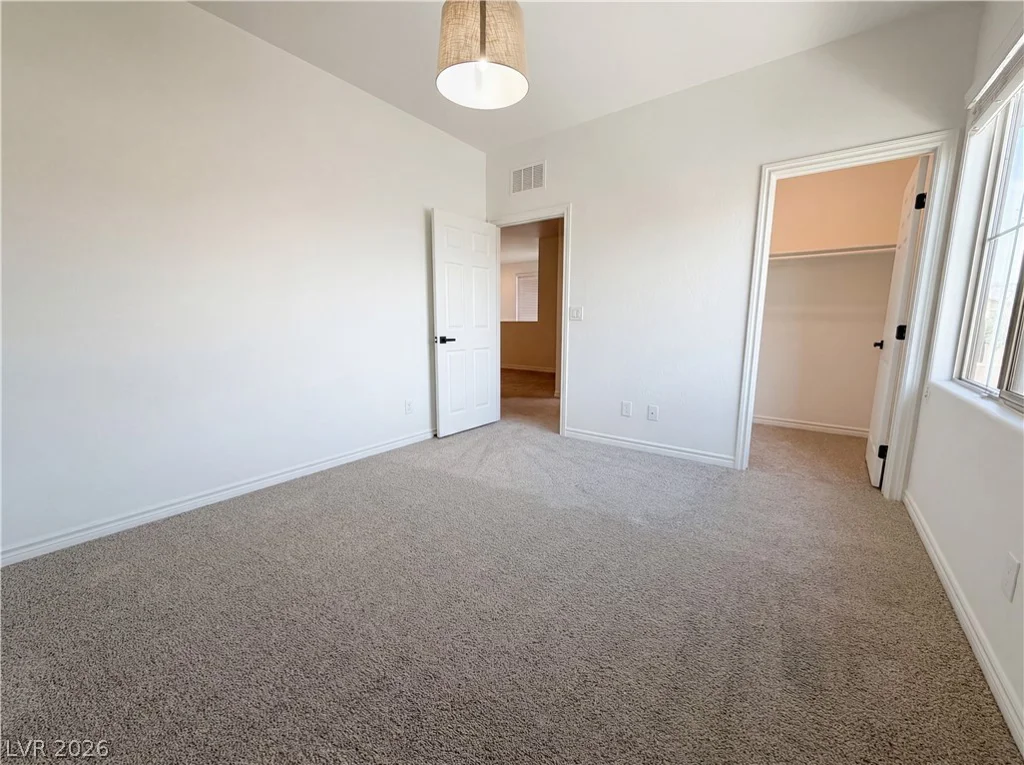 7779 Harthill Park, Las Vegas, NV 89113