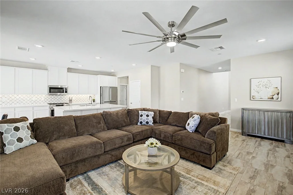 194 Viento Ridge, Henderson, NV 89012