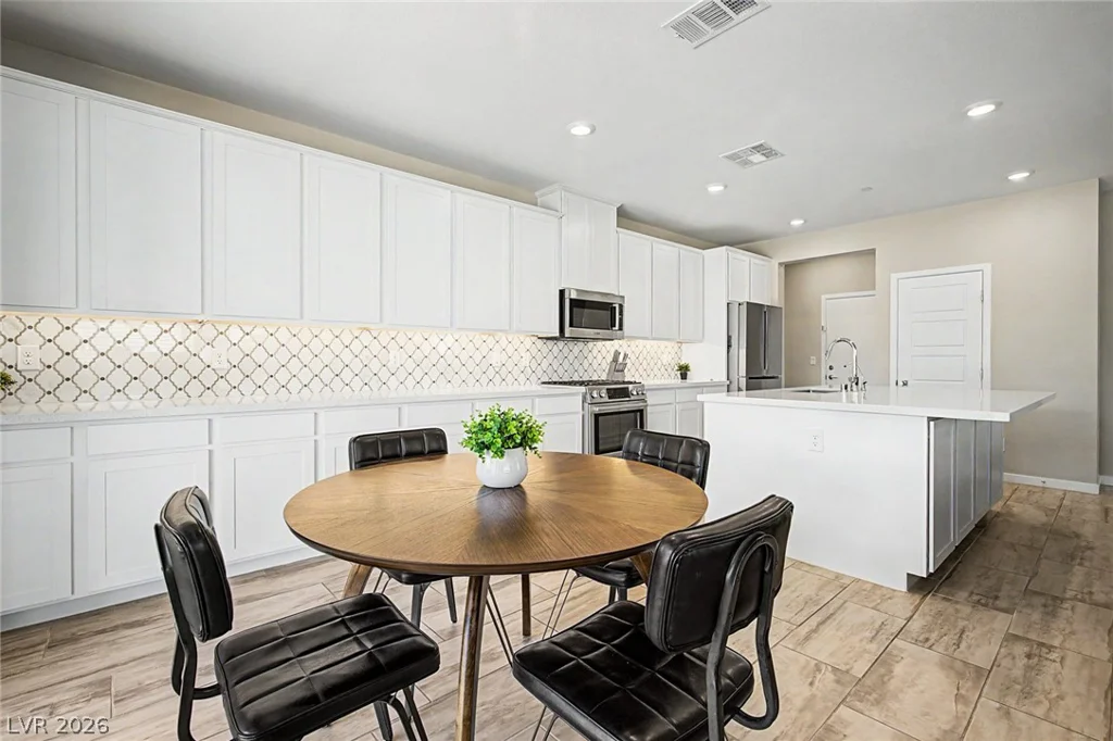 194 Viento Ridge, Henderson, NV 89012