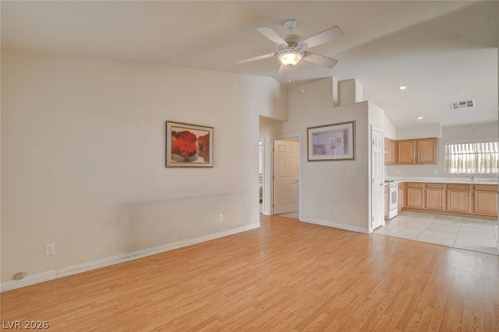8575 Little Fox, Las Vegas, NV 89123