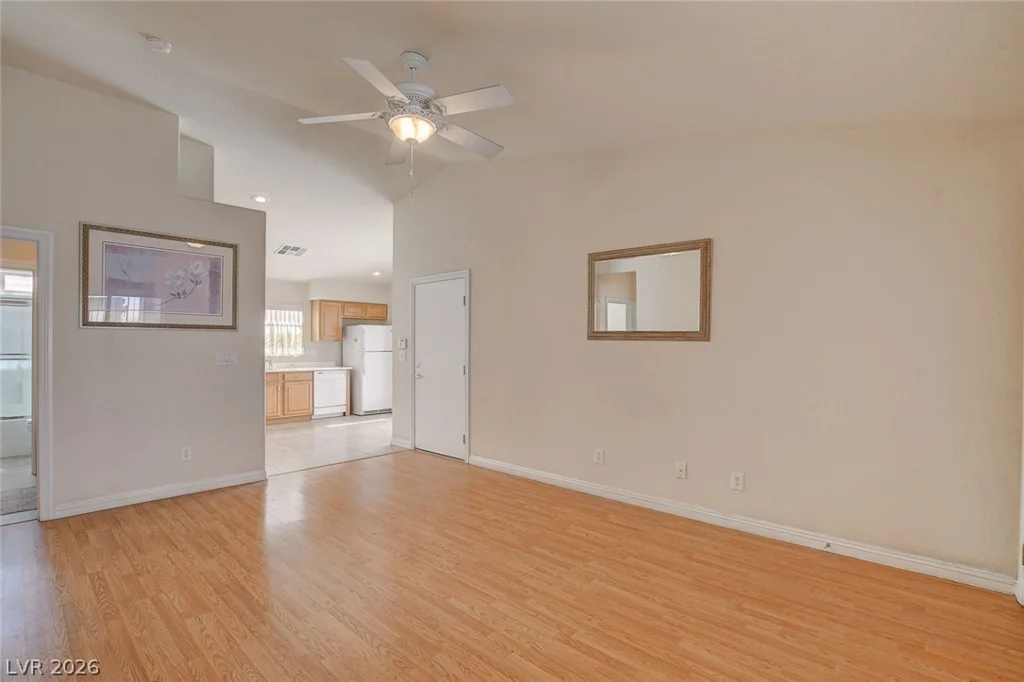 8575 Little Fox, Las Vegas, NV 89123