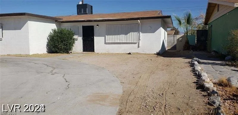 1932 Lawry, North Las Vegas, NV 89032