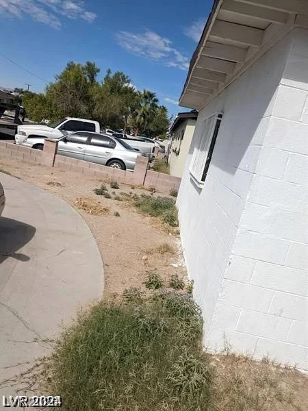 1932 Lawry, North Las Vegas, NV 89032