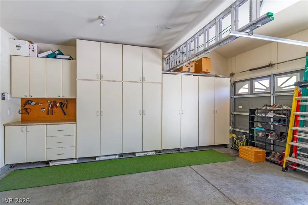 1005 Eaglewood, Las Vegas, NV 89144
