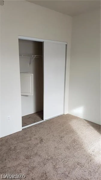 5750 Hacienda, Las Vegas, NV 89122