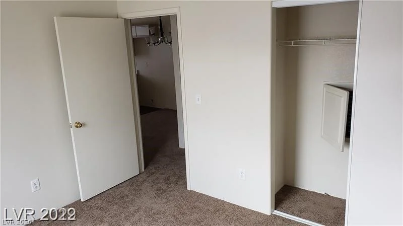 5750 Hacienda, Las Vegas, NV 89122