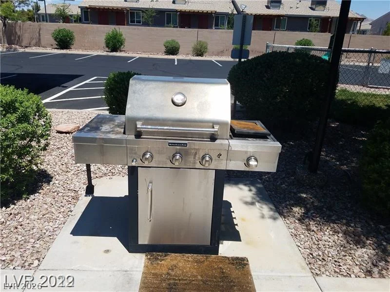 5750 Hacienda, Las Vegas, NV 89122