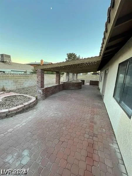 1617 Joshua Tree, Las Vegas, NV 89108