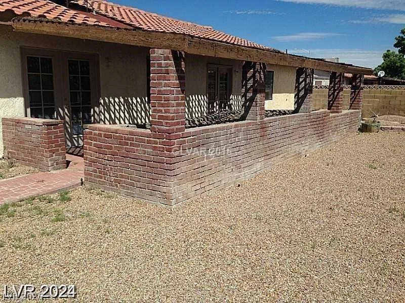 1617 Joshua Tree, Las Vegas, NV 89108