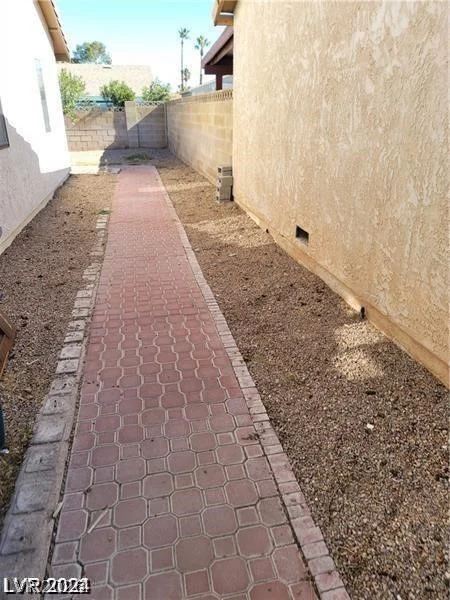 1617 Joshua Tree, Las Vegas, NV 89108