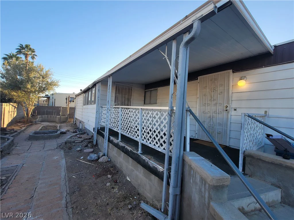 5495 Everglade, Las Vegas, NV 89142
