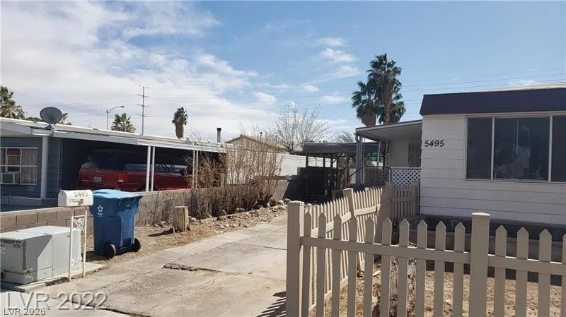 5495 Everglade, Las Vegas, NV 89142
