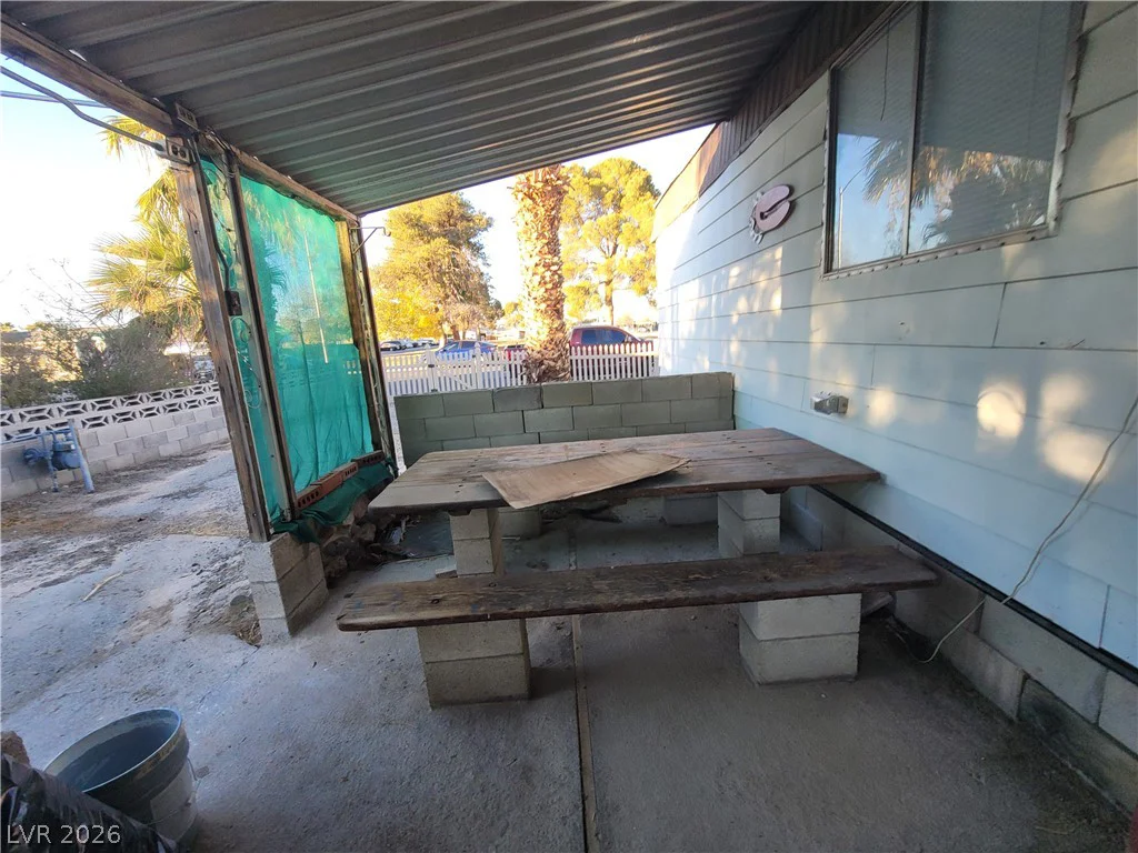 5495 Everglade, Las Vegas, NV 89142