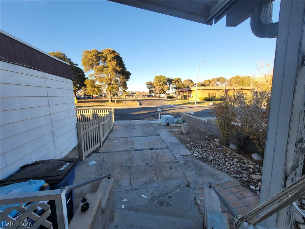 5495 Everglade, Las Vegas, NV 89142