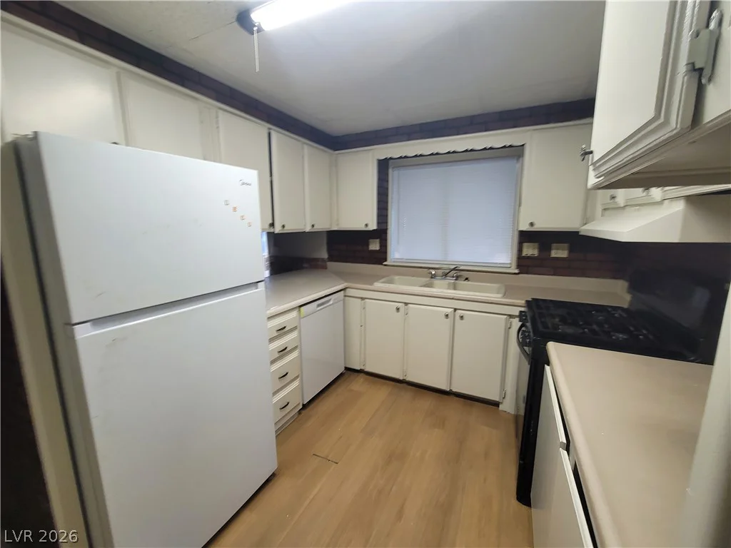 5495 Everglade, Las Vegas, NV 89142