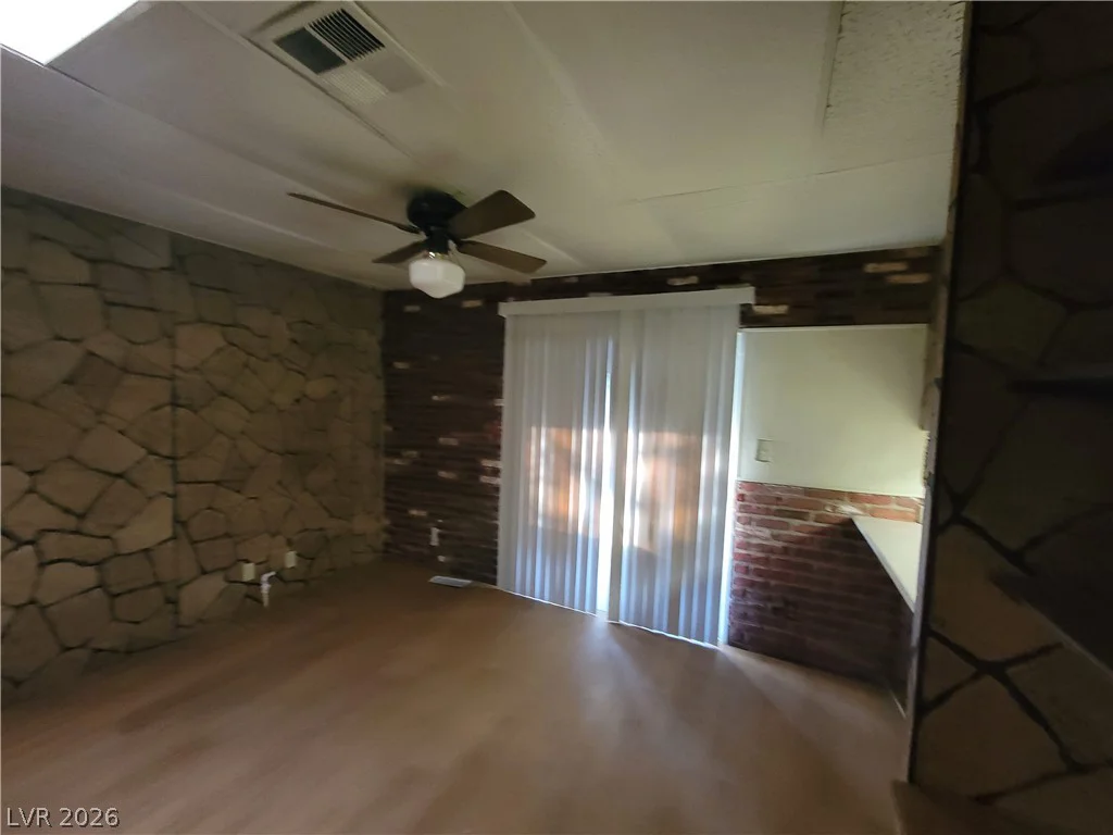 5495 Everglade, Las Vegas, NV 89142