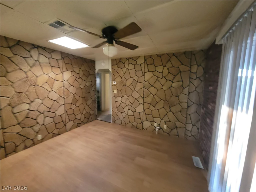 5495 Everglade, Las Vegas, NV 89142