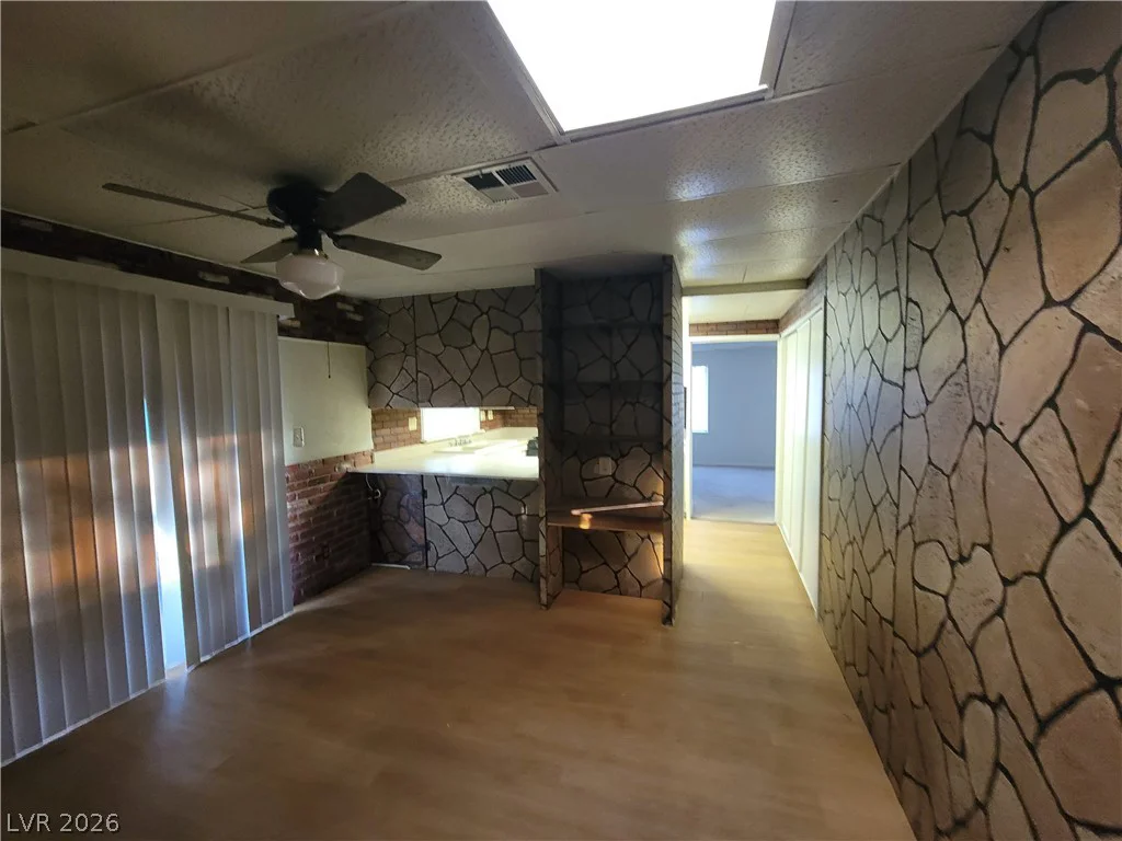 5495 Everglade, Las Vegas, NV 89142