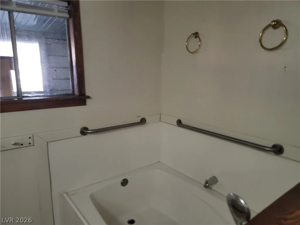 5495 Everglade, Las Vegas, NV 89142