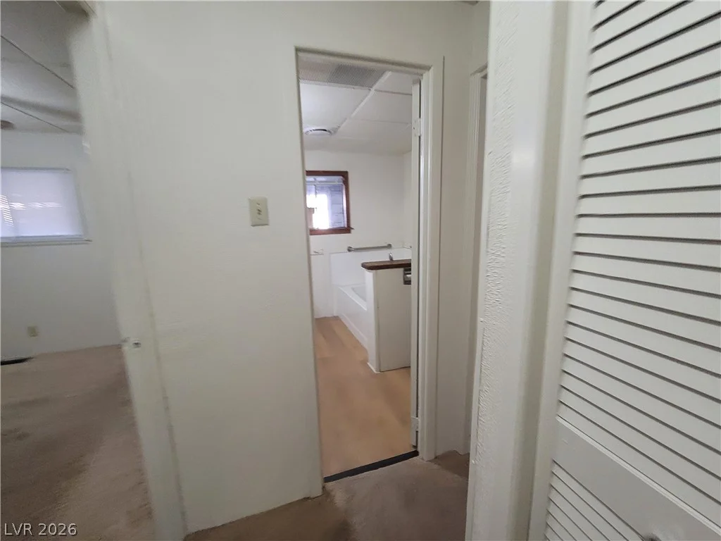 5495 Everglade, Las Vegas, NV 89142