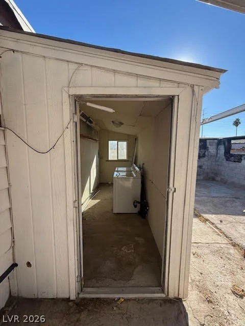 5495 Everglade, Las Vegas, NV 89142