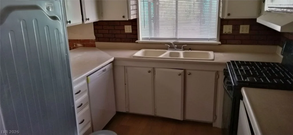 5495 Everglade, Las Vegas, NV 89142