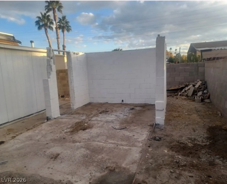 5495 Everglade, Las Vegas, NV 89142