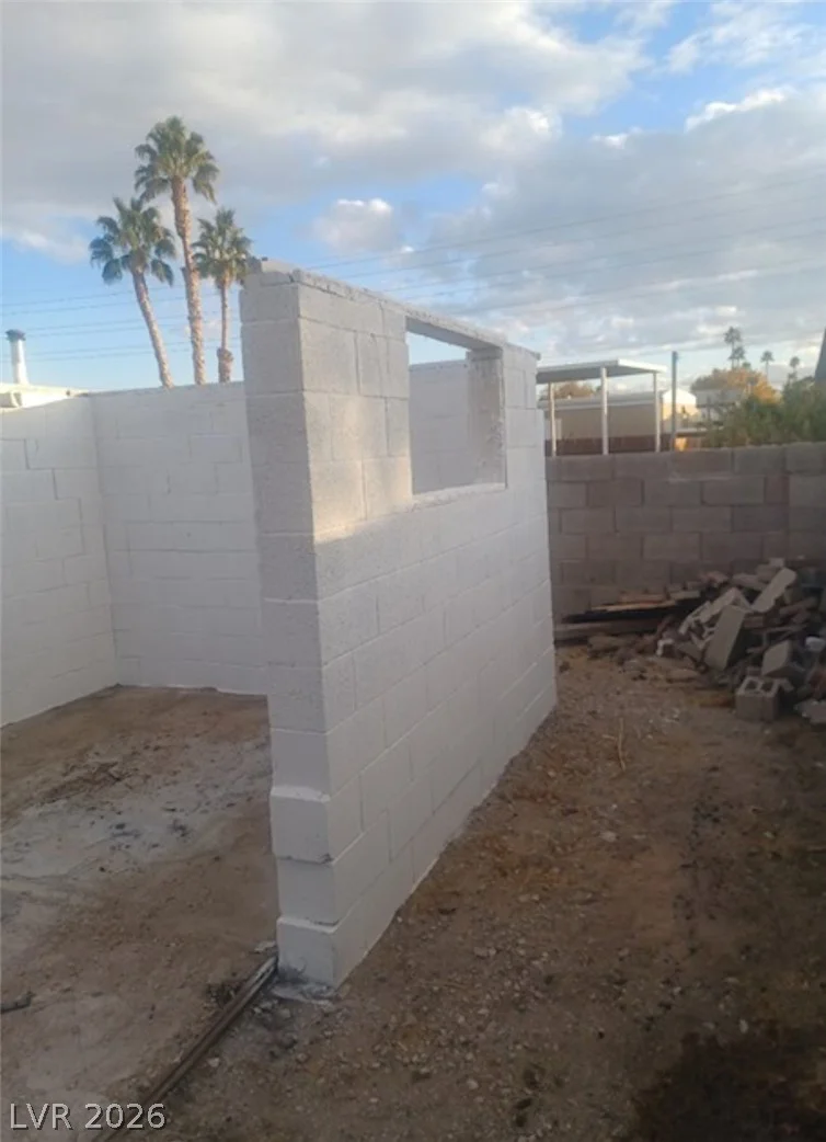 5495 Everglade, Las Vegas, NV 89142