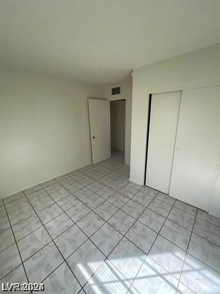 2705 Howard, Las Vegas, NV 89104