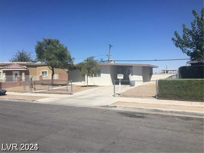 2705 Howard, Las Vegas, NV 89104