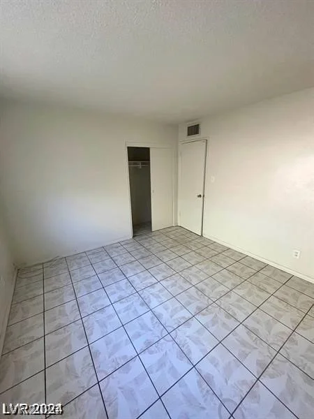 2705 Howard, Las Vegas, NV 89104