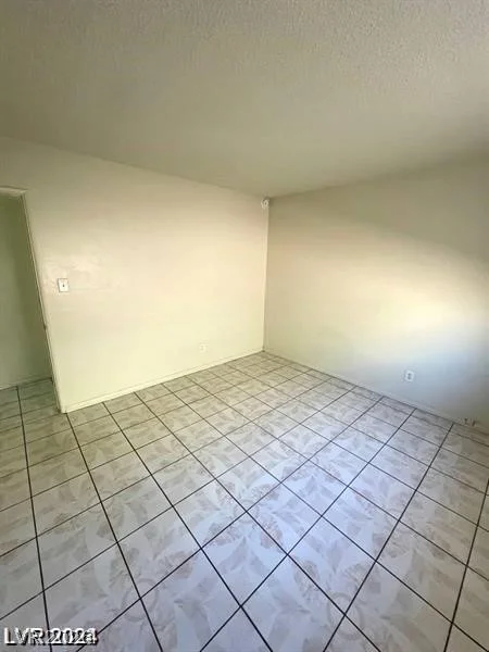 2705 Howard, Las Vegas, NV 89104