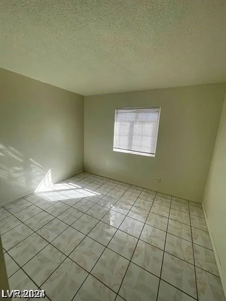 2705 Howard, Las Vegas, NV 89104