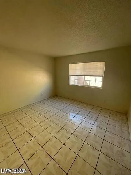 2705 Howard, Las Vegas, NV 89104