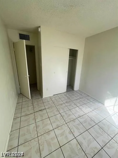 2705 Howard, Las Vegas, NV 89104
