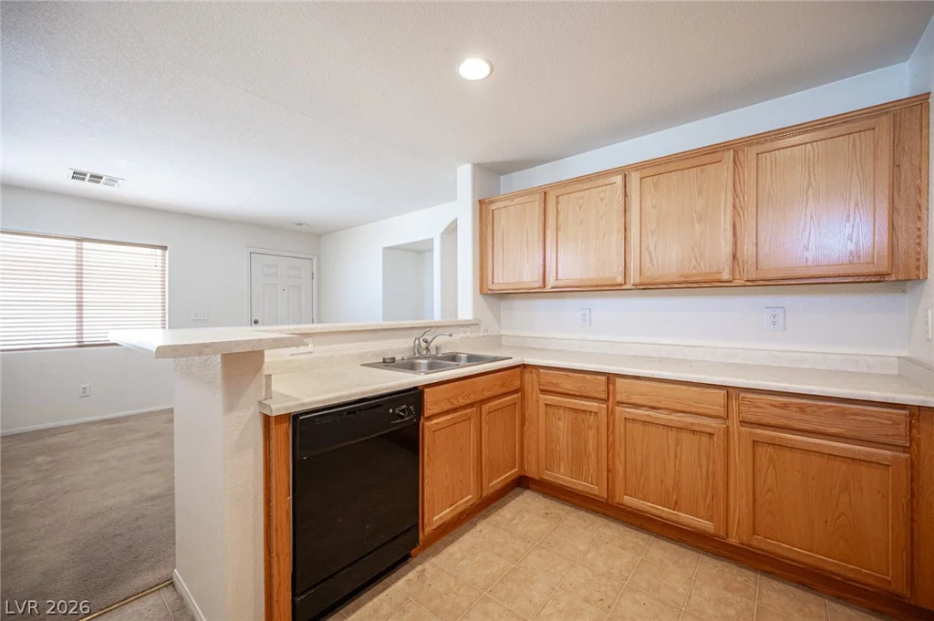 5242 Paradise Skies, Las Vegas, NV 89156