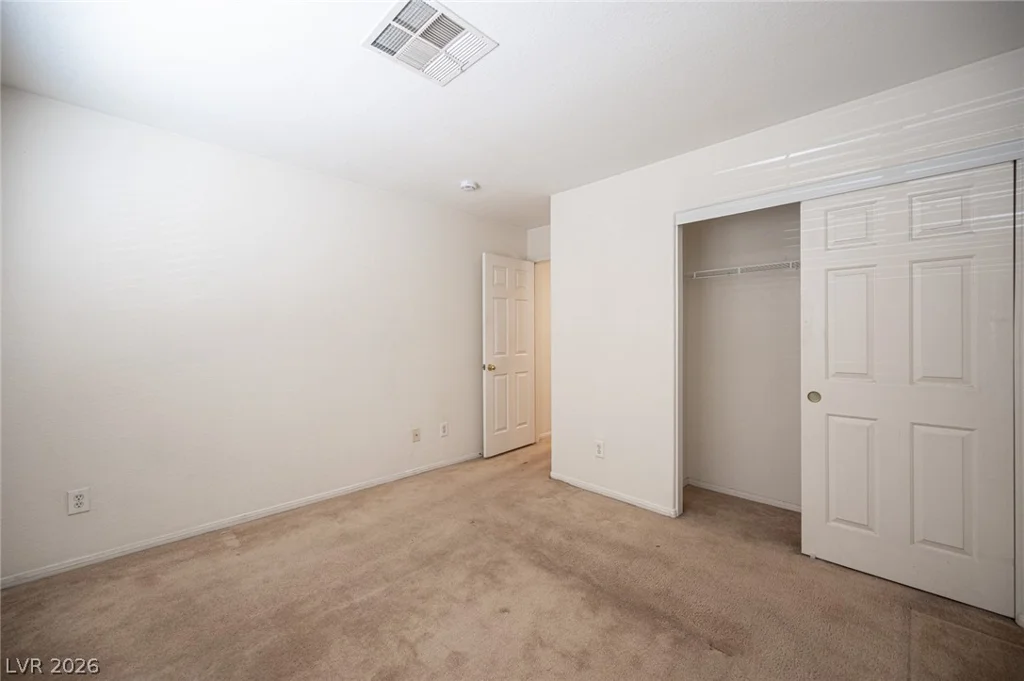 5242 Paradise Skies, Las Vegas, NV 89156