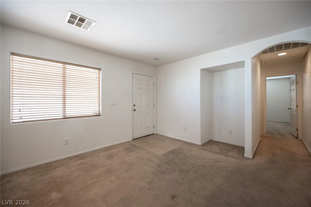 5242 Paradise Skies, Las Vegas, NV 89156