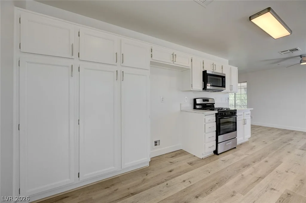 616 Sarajane, Las Vegas, NV 89107