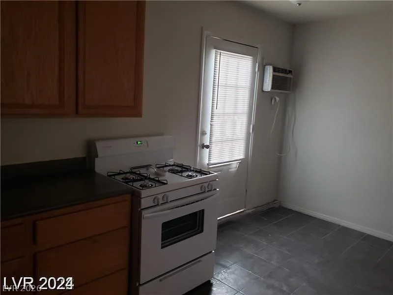 1929 Evelyn, Henderson, NV 89011