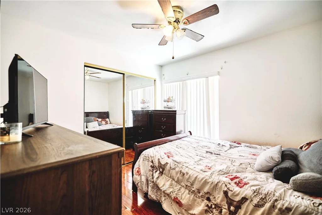 1423 Glassy Pond, Las Vegas, NV 89183
