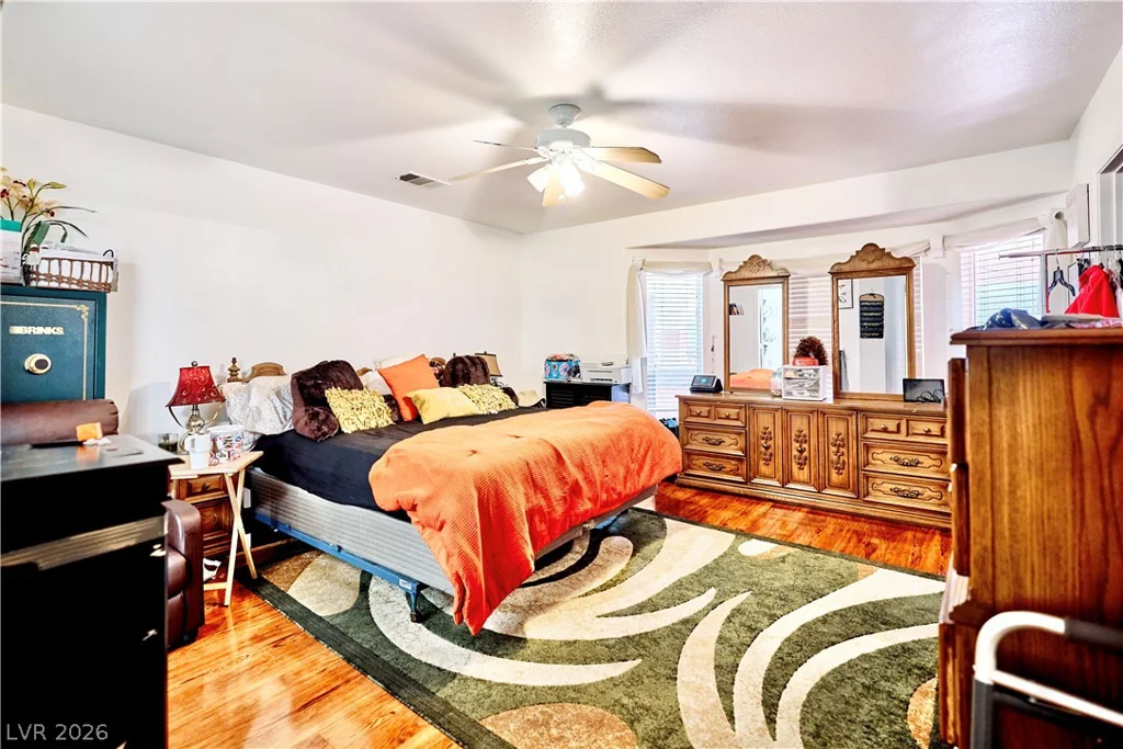 1423 Glassy Pond, Las Vegas, NV 89183