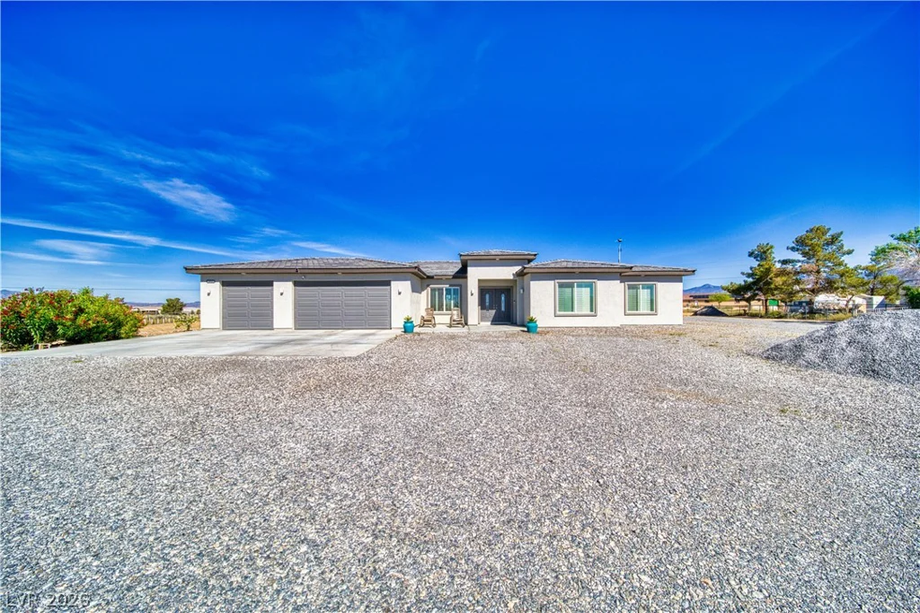2610 Banyon, Pahrump, NV 89048
