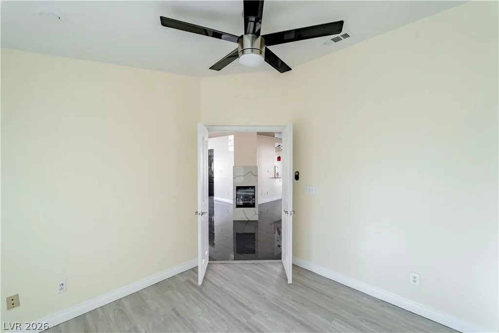906 Sitting Bull, Henderson, NV 89014