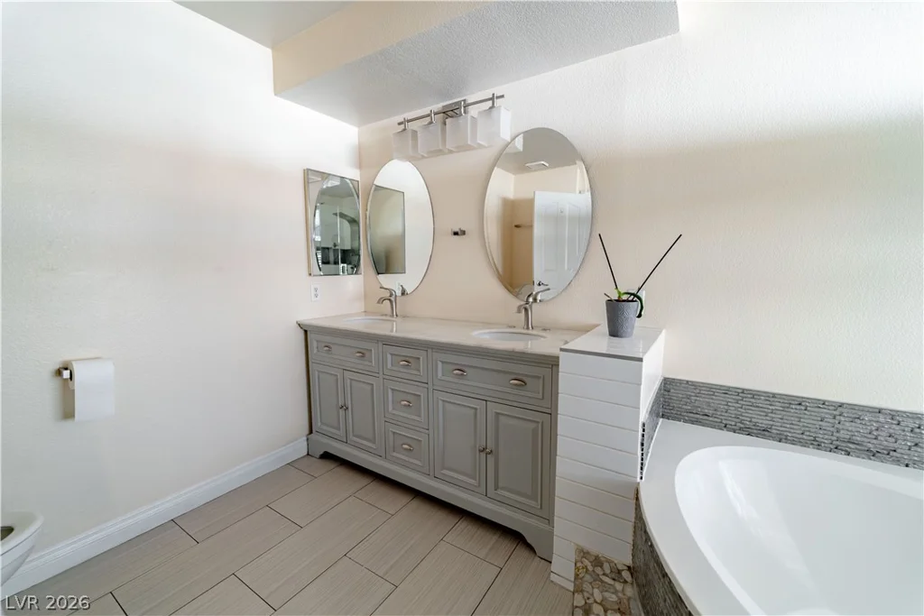 906 Sitting Bull, Henderson, NV 89014