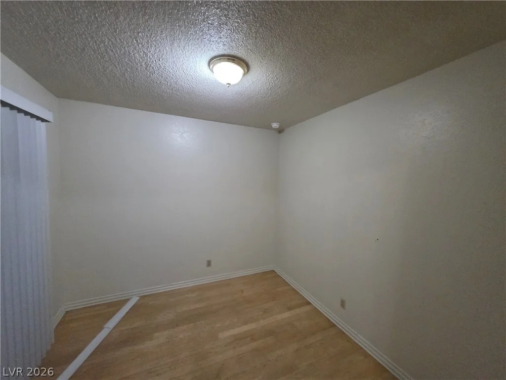 3942 Palos Verdes, Las Vegas, NV 89119