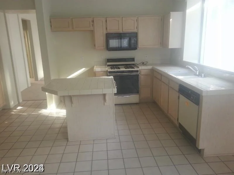 133 McLaren, Henderson, NV 89074